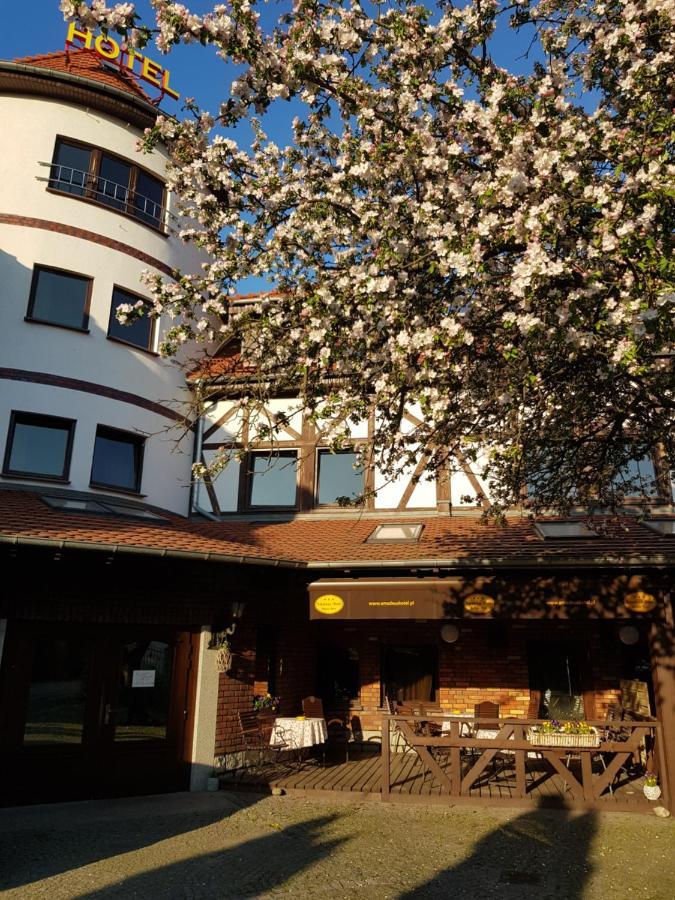 Amadeus Hotel Zielona Gora Exterior photo